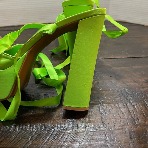 Gianni Binni satin platform ankle wrap heels size 11 - Picture 13 of 16